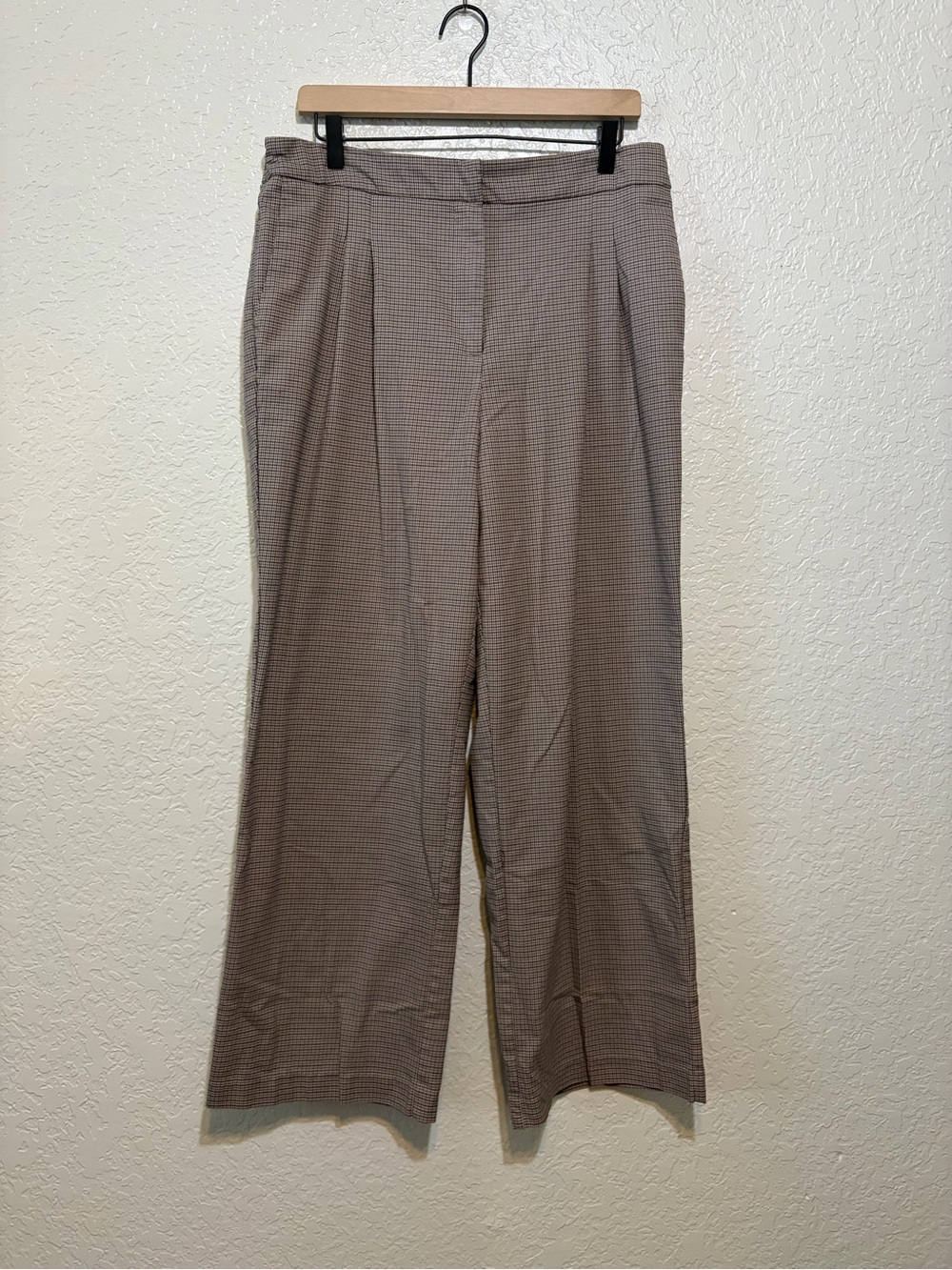House of Harlow Checkered Slacks – Size Large